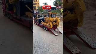 Toy model of flatbed trailer truck carrying jcb construction crawler excavator #diecast #viral #jcb