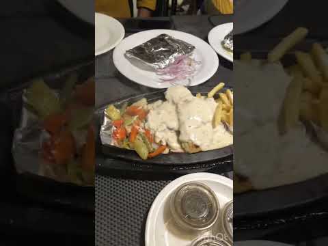 #karachi #kaybees #food