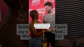 please, please give me some ideas 🖤 #interiordesign #designtok #renterfriendly #bobbyberk