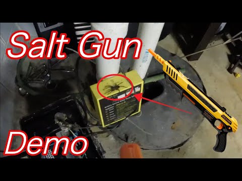 Bug-A-Salt Salt Gun Usage/Demonstration - WORKS GREAT