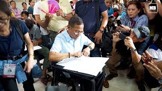 Politicians not spared from technical glitches in 2019 midterm polls