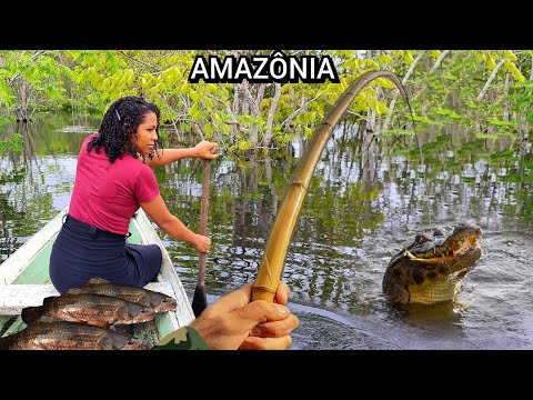 PESCAMOS  no IGAPÓcom JACARÉ AÇÚ no Lago da SUCURI no Meio da FLORESTA AMAZÔNICA