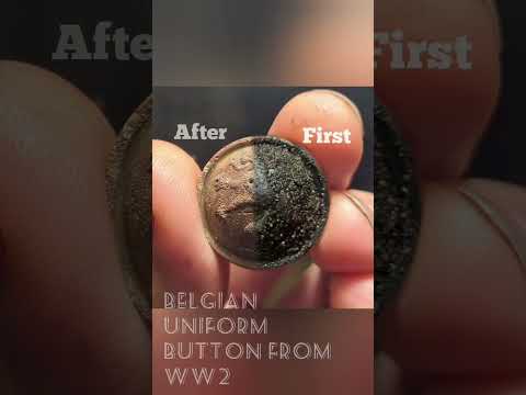 Belgian uniform button from ww2