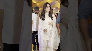 🤍 BEAUTIFUL #rashmikamandanna arrives at the trailer launch of #kuberaa #shorts