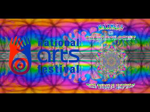 Bubble man returns to his roots. African National Arts Festival 2019