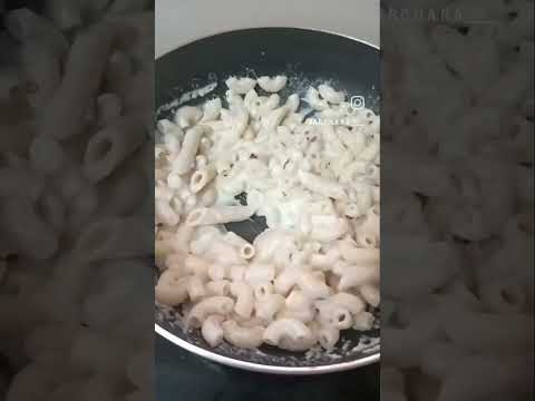 white souce pasta 🍝