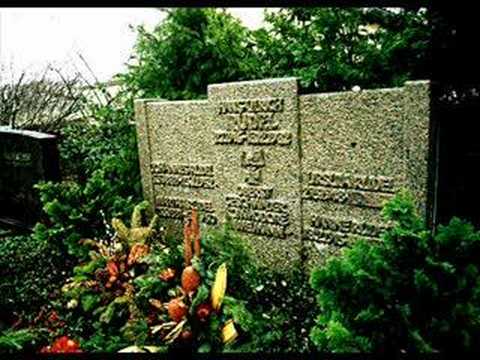 Hans-Ulrich Rudel's grave (Pictures)