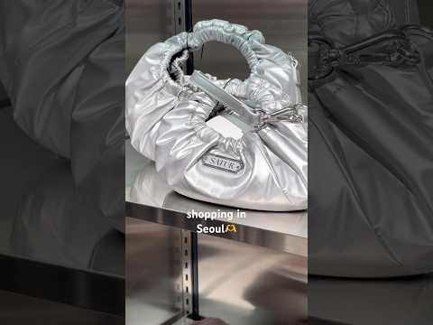 korean fashion:) #kbeauty #koreanfashion #seoul #southkorea #koreanmakeup #koreanstyle #shopping