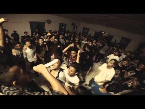 Unclebob - Astronaut (Live KNPI)