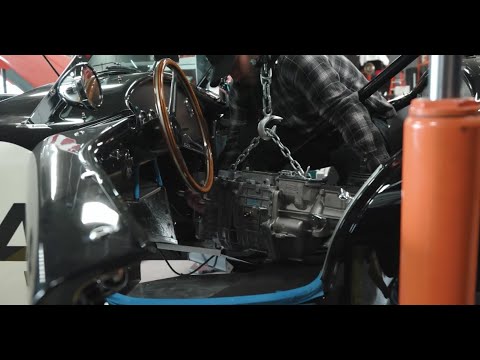 FIA 289 Shelby Cobra gets an American Powertrain 5-speed and Centerforce Clutch