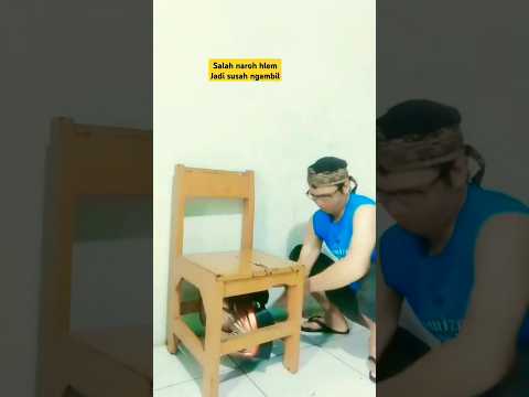 salah naroh helem jadi susah ngambilnya#komedi#bodor#hiburan#videoshorts