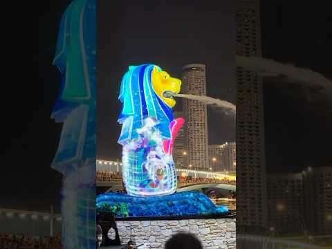 Merlion full of colors #asiatrip #travel #singaporeexplorer #pinoytraveller #singapore #vacation