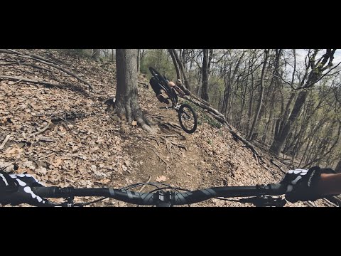 Mountain Biking and crashing at the Hilltop Reservation with the Fezzari Cascade Peak.