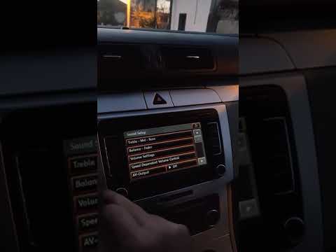 Volkswagen Passat CC 2010 Radio Navigation Problem "Starting System"