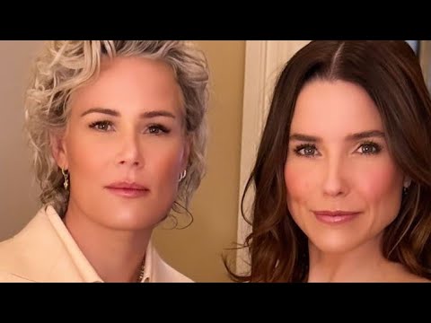 sophia Bush reveals she and Harris connected ❤️