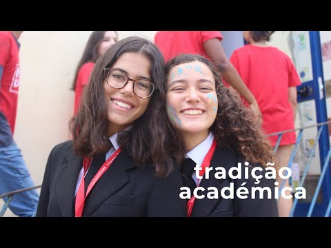TRADIÇÃO ACADÉMICA & PRAXE: momentos solenes, traje académico e memórias felizes