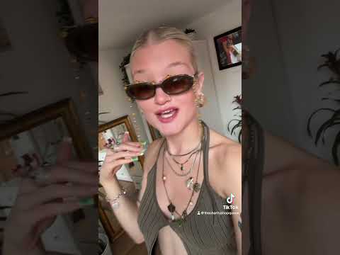 Green customised sunnies