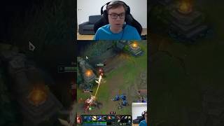 Baus Insane Knowledge gets him to Safety #shorts #bausffs #baus #leagueoflegends #lol