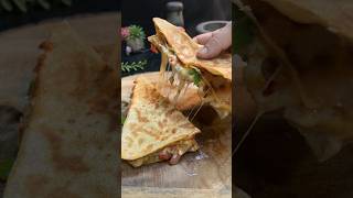 Pizza Paratha 🧀🍕🧀 #pizzaparatha #pizzalover #pizza #snackideas #pizzarecipe #nashta #nashtarecipe