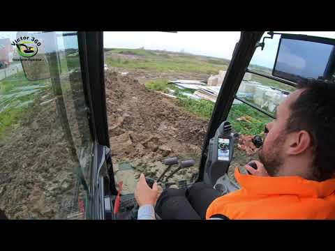 Excavator HITACHI 130LCN (making a temporary road for a compound)
