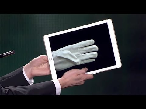 The iPad Glove - A Cardini Tribute [Subtitled]