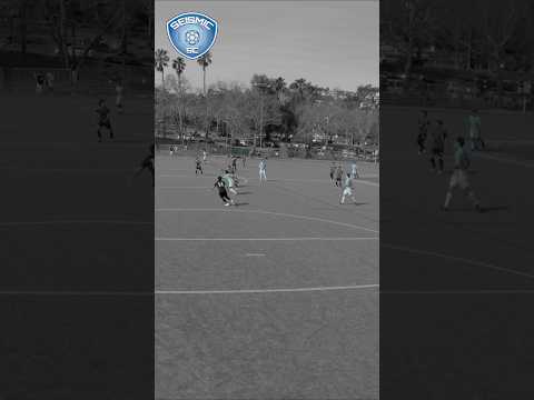 Slicing them up through the middle! #soccershort # #football #teamwork
