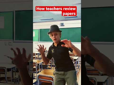 How teachers review papers