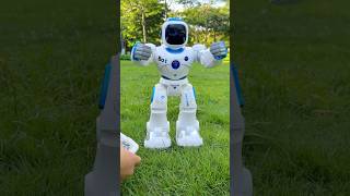 So annoying, can’t even catch it 🤖#ruko #1088#rc #robot #toys #shorts #funny #gift #trending #kids