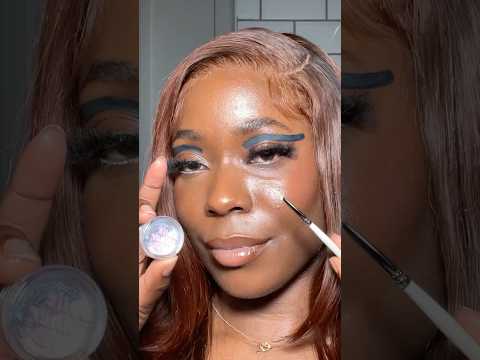 Easy Graphic Eyeliner Look