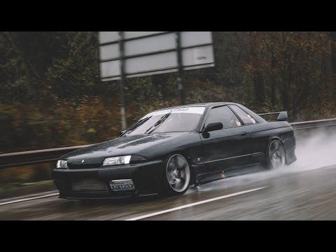 Nissan Skyline R32 | Michael's RHD