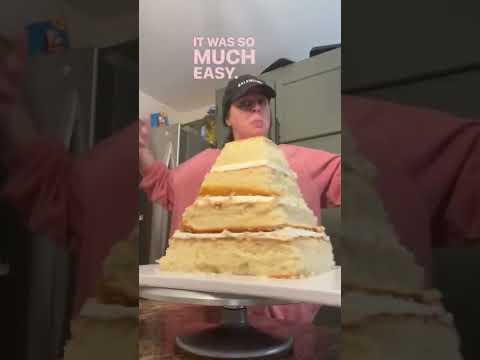 Come see how easy this pyramid cake was.. #cakes #cake #3dcake