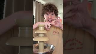 TRYING VASELINE CHOCOLATE FOUNTAIN #shorts