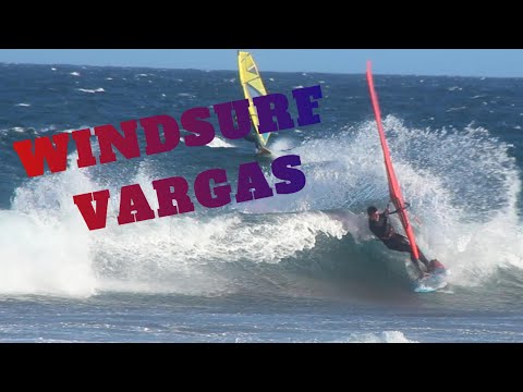 FUN WAVE RIDING VARGAS | WINDSURF SESSION GRAN CANARIA