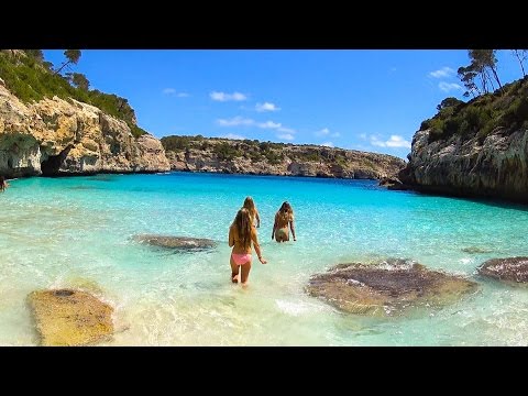 Having fun in Magaluf - Mallorca, exotic beaches, turquoise waters