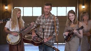 Silver Bells - The Petersens (LIVE)