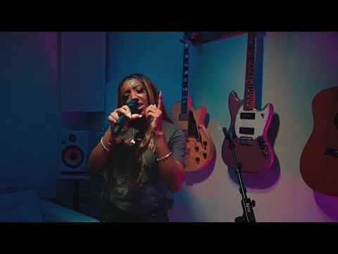 Sydney Renae - "Supposed To Be Us" Performance