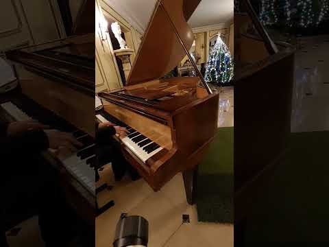 A Hint of Love - Piano Improv' Challenge Bonus :) #piano #improvisation #relaxing