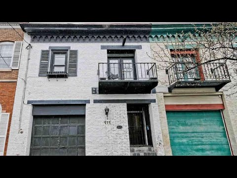111 CHESTNUT ST, Albany, NY Presented by Christopher Broughton.