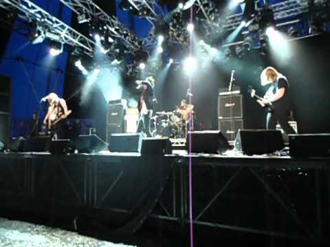 Alenah - Kroppsvarm Kvicksand (Ta Mig Från Kärlek) @ Metaltown 2012