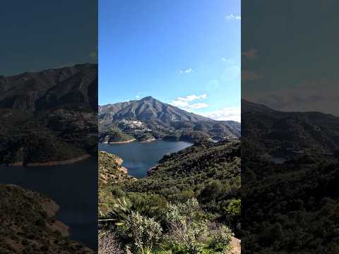 A casual walk in the hills today. 🌄☀️🇪🇸✨️ #mountains #walkingtour #lake #lakeview #marbella