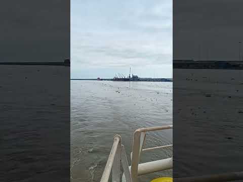 MANEUVERING AT BARANQUILLA, COLOMBIA