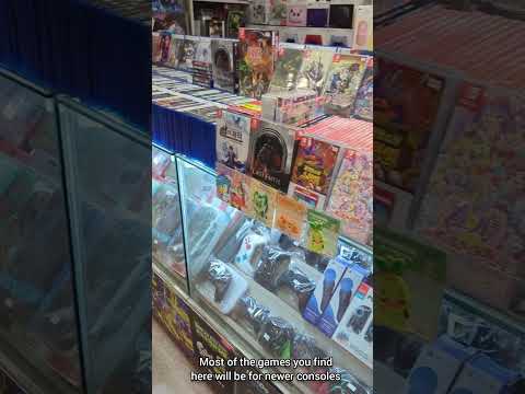 Retro game shopping in Kukje Electronics Center in Seoul, Korea #retrogaming #seoultravelguide