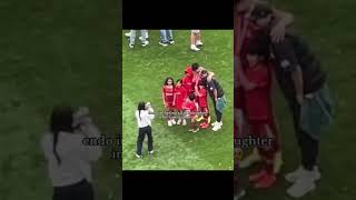 Wataru Endo including Mo Salah's daughter into his family Photo  🥹