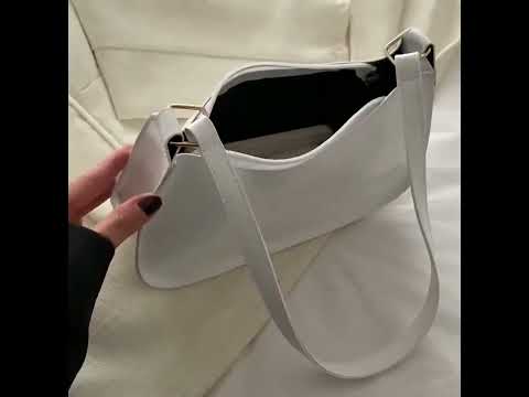 Women'S Vintage Hong Kong-Inspired Red Shoulder Bag