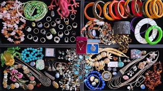 DEJA VU 5,000 subs LIVE VINTAGE JEWELRY AUCTION SALE Preview for Feb 17th 7pm EST