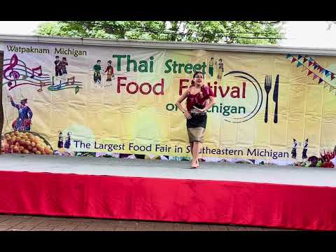 แพรวากาฬสินธุ์ Thai Street Food Festival 2023 Wat Paknam Michigan