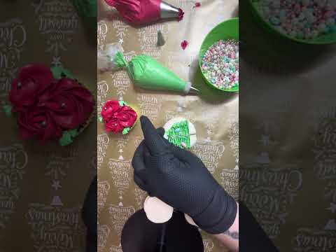 Christmas Cupcake Tutorial