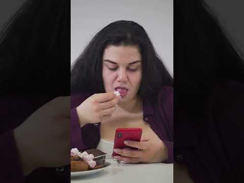 What Happens to Your Brain When You Scroll Too Much? #digitalwellness  #mentalhealth  #shorts
