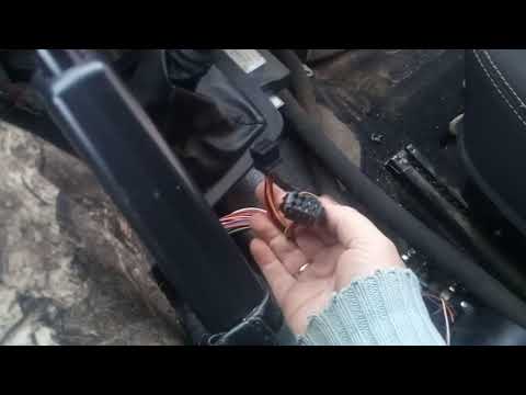 Центральная консоль УАЗ 2015 . Греются шланги тоннеля.