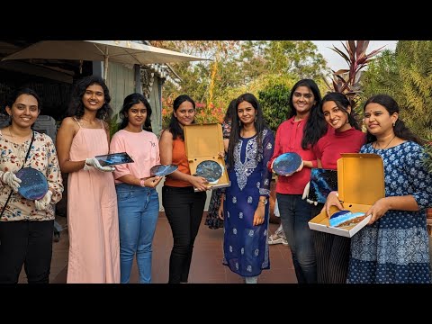 Galaxy Theme Resin Art Workshop in Hyderabad 💙✨ DM @Bluegiftsbysusmitha for Registrations ‼️